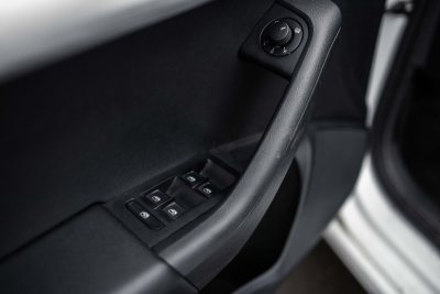 ŠKODA OCTAVIA 1.6 TDI COMBI na splátky - fotografie 14