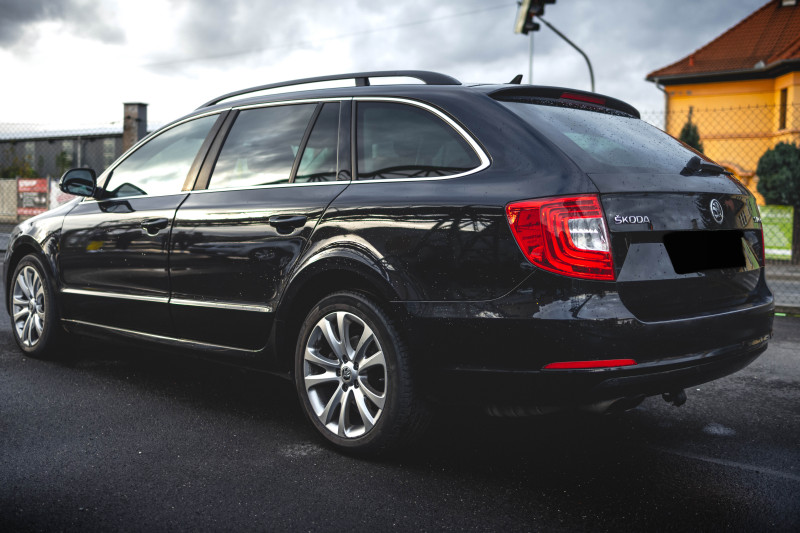 ŠKODA SUPERB 2.0 TDI