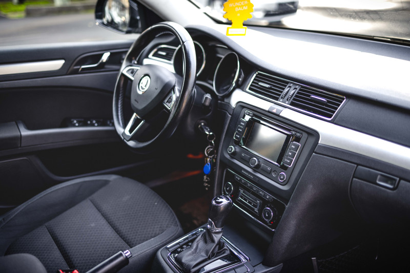 ŠKODA SUPERB 2.0 TDI