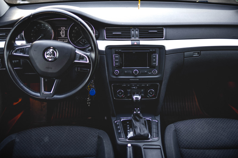 ŠKODA SUPERB 2.0 TDI