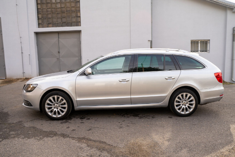 ŠKODA SUPERB 1.6 TDI COMBI ELEGANCE - obrázek 1