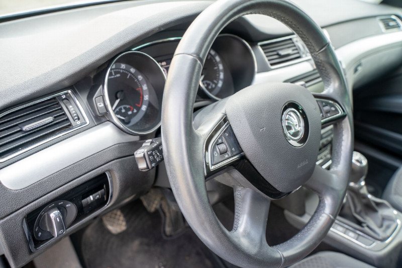 ŠKODA SUPERB 1.6 TDI COMBI ELEGANCE na splátky - fotografie 22