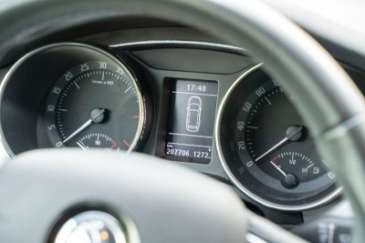 ŠKODA SUPERB 1.6 TDI COMBI ELEGANCE na splátky - fotografie 20