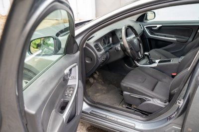 VOLVO V60 2.0 TDI na splátky - fotografie 8