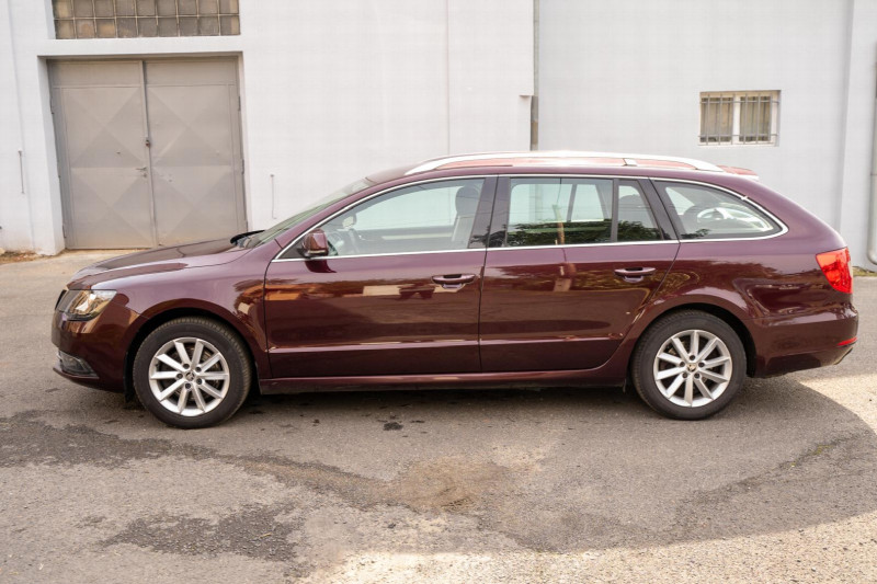 ŠKODA SUPERB 1.6 TDI COMBI