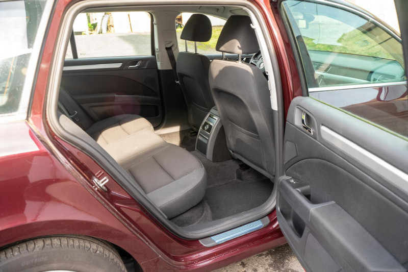 ŠKODA SUPERB 1.6 TDI COMBI