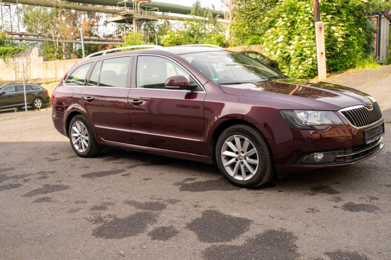 ŠKODA SUPERB 1.6 TDI COMBI