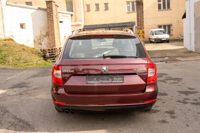 ŠKODA SUPERB 1.6 TDI COMBI