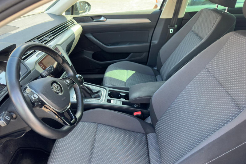 VOLKSWAGEN PASSAT COMFORTLINE RV - obrázek 1