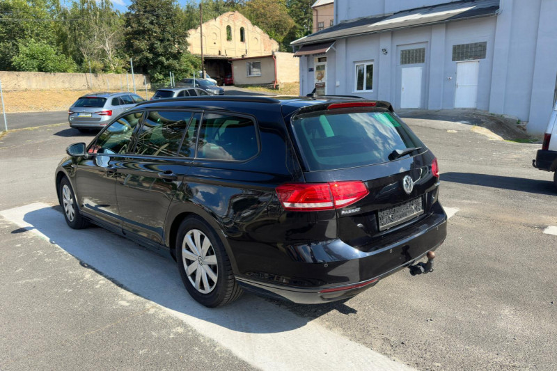 VOLKSWAGEN PASSAT COMFORTLINE RV - obrázek 1
