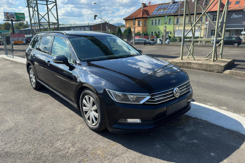 VOLKSWAGEN PASSAT COMFORTLINE RV - obrázek 1