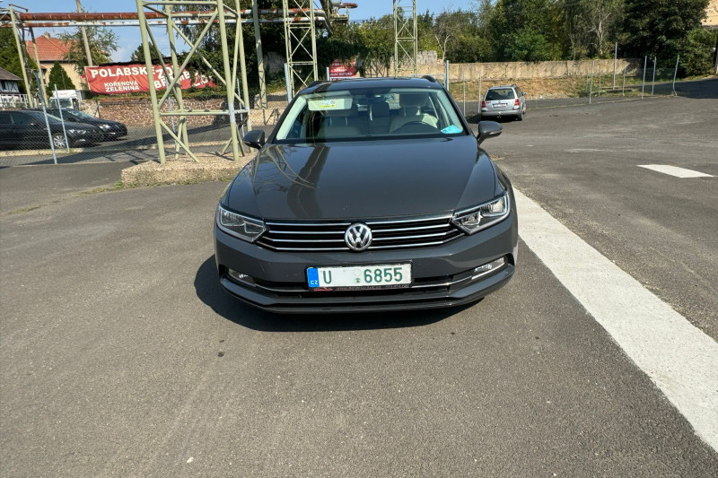VOLKSWAGEN PASSAT 1.6 TDI ELEGANCE  - obrázek 1