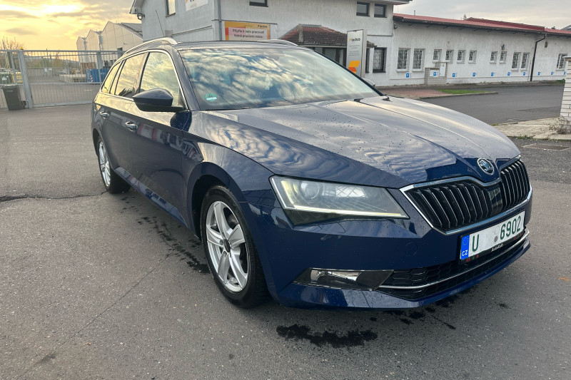 ŠKODA OCTAVIA DSG 1.6 TDI - obrázek 1