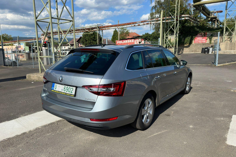 ŠKODA OCTAVIA 1.6 TDI - obrázek 1