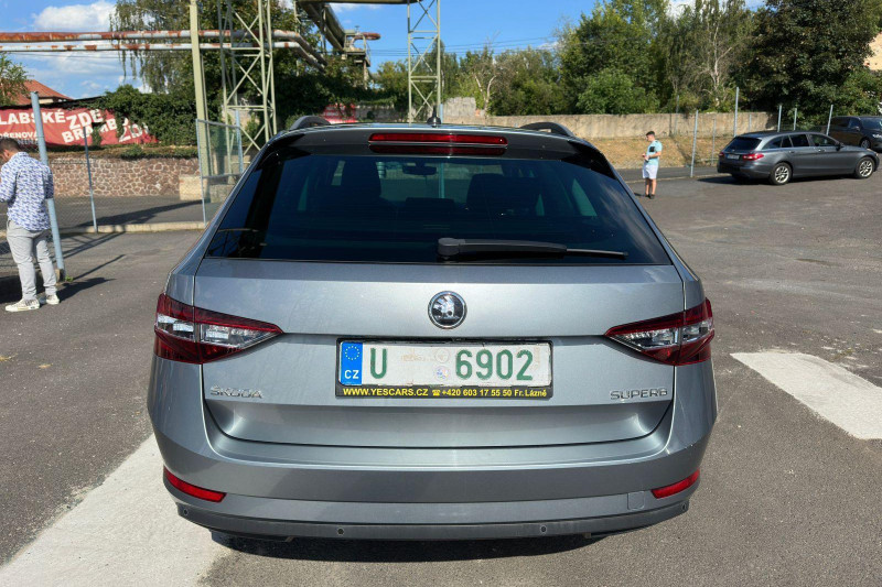 ŠKODA OCTAVIA 1.6 TDI - obrázek 1