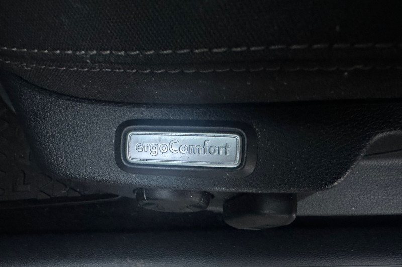 VOLKSWAGEN PASSAT 2.0 DSG TDI na splátky - fotografie 15