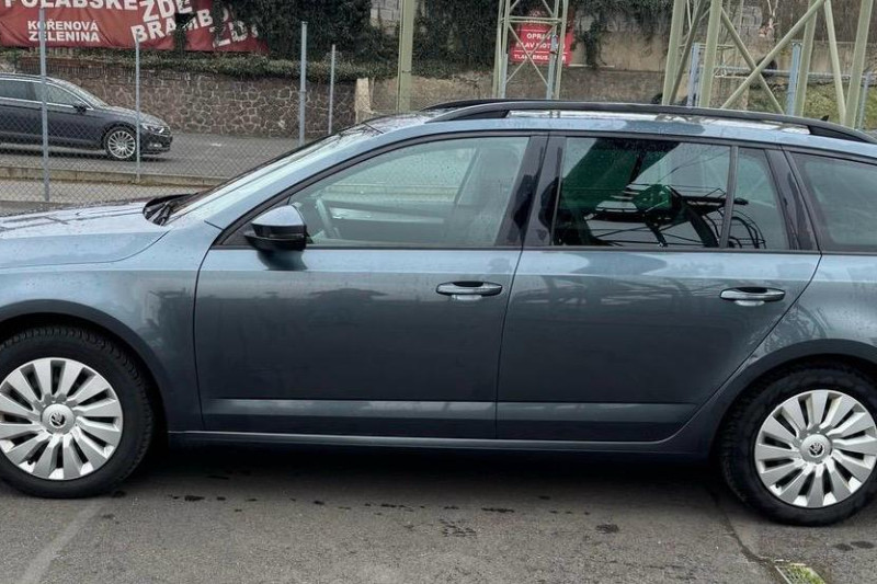 ŠKODA OCTAVIA 2.0 DSG - obrázek 1