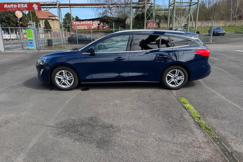 FORD FOCUS 1.5 TDCi TITANIUM - obrázek 1