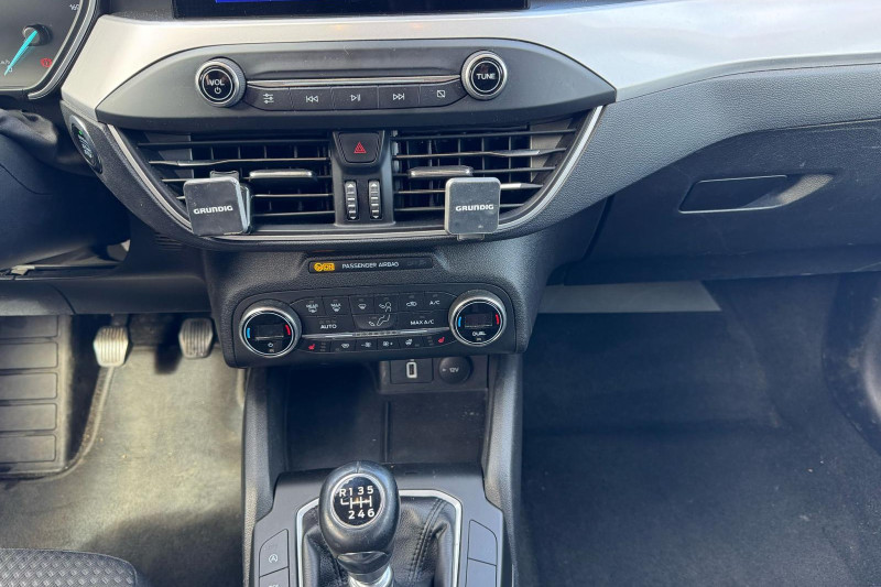 FORD FOCUS 1.5 TDCi TITANIUM - obrázek 1