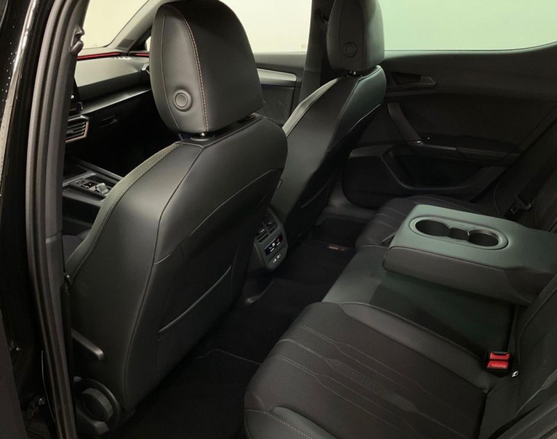 CUPRA LEON VZ LINE 2.0 TSI DSG na splátky - fotografie 19