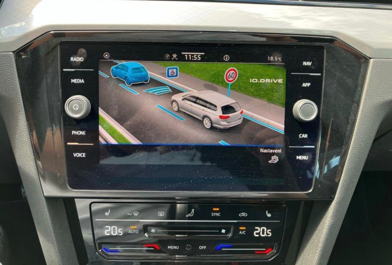 VOLKSWAGEN PASSAT BUSINESS 2.0 TDI 110 kW DSG VARIANT na splátky - fotografie 14