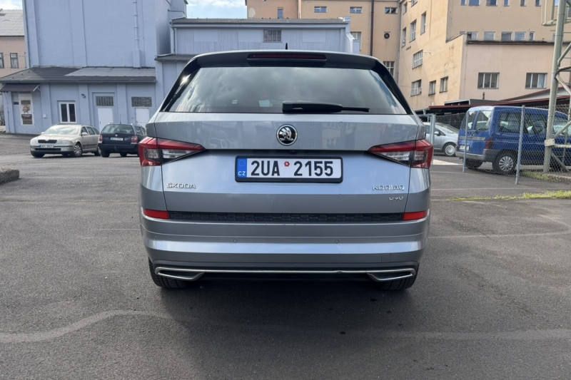 ŠKODA KODIAQ 7 MÍSTNÝ SPORTLINE 4x4 DSG na splátky - fotografie 5