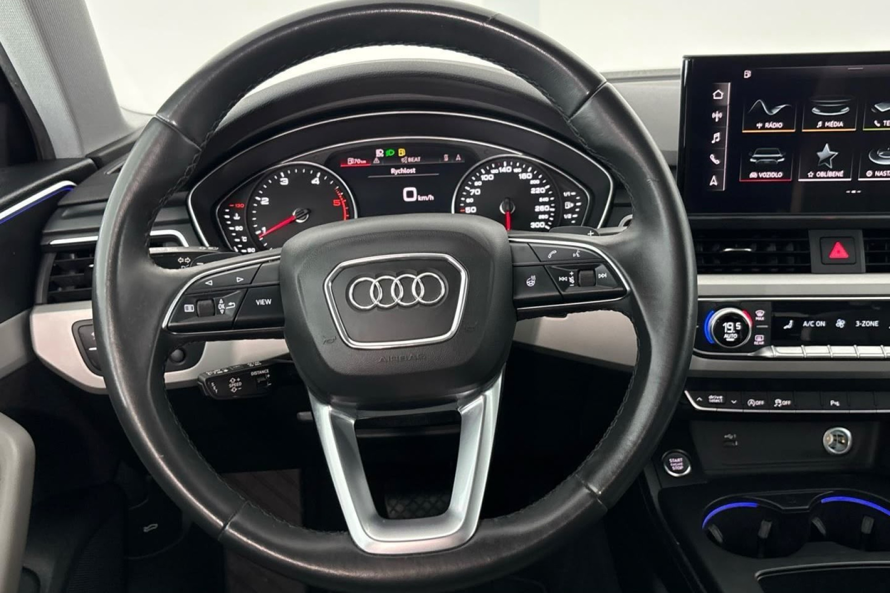AUDI A4 AVANT 40 TDI 150 KW AUTOMAT na splátky - fotografie 9