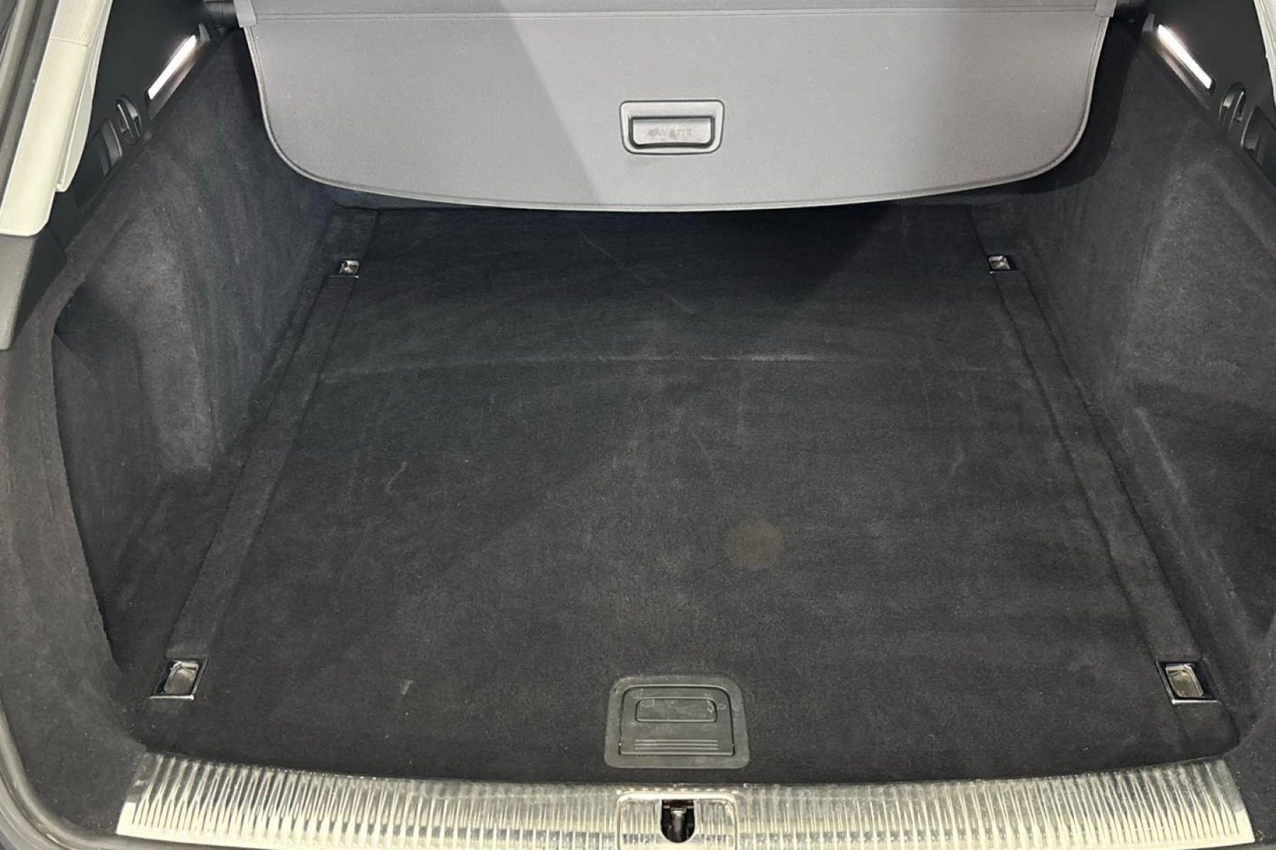 AUDI A4 AVANT 40 TDI 150 KW AUTOMAT na splátky - fotografie 17