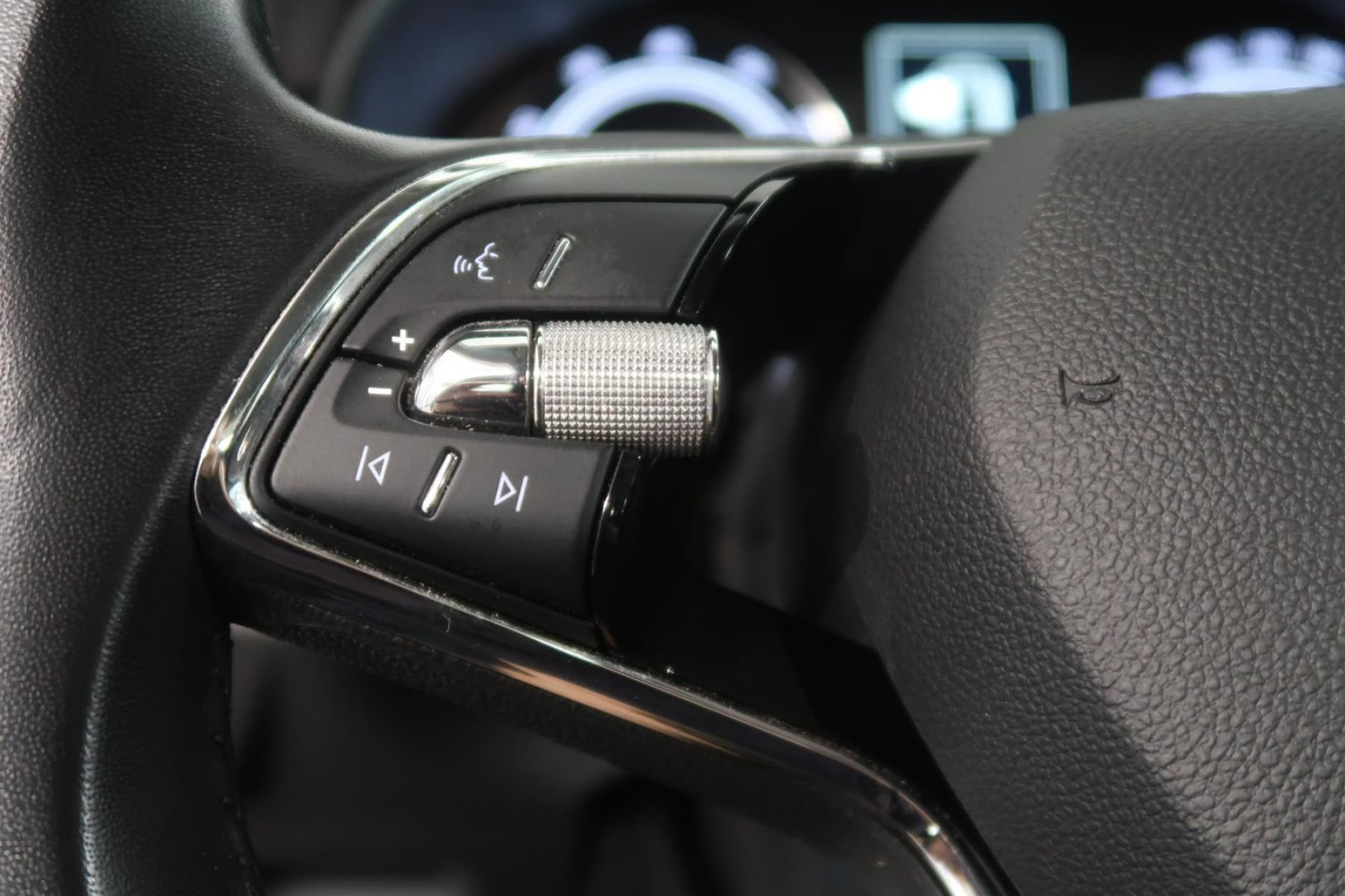ŠKODA KAMIQ 1.5 TSI 110 KW AMBITION na splátky - fotografie 20